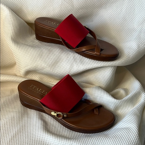 Italian Shoemakers Red Sandals - Picture 2 of 6